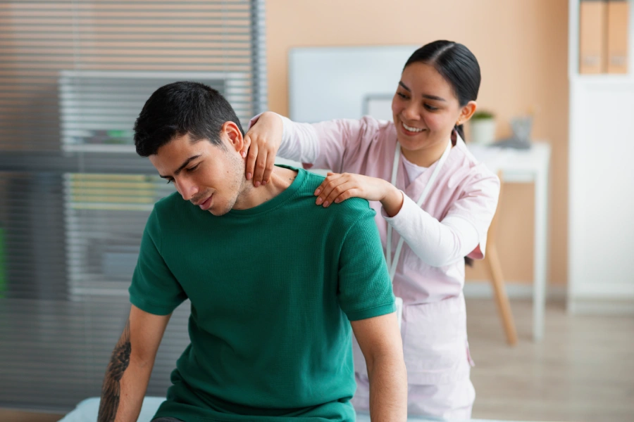 Shoulder Pain Physiotherapy Treatment at Home – An Effective Way for Immediate Pain Relief